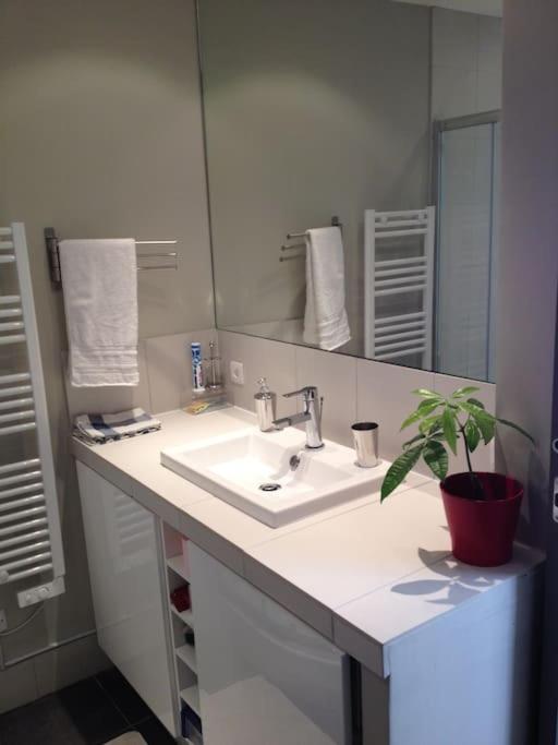 Porte Maillot-Charming And Calm Studio At Neuilly Ngoại thất bức ảnh